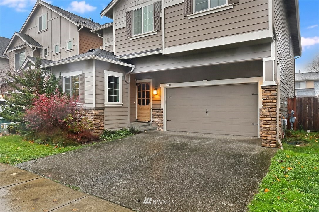 Property Photo:  11701 10th Place W  WA 98204 