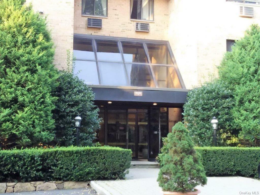 Property Photo:  508 Central Park Avenue 5101  NY 10583 