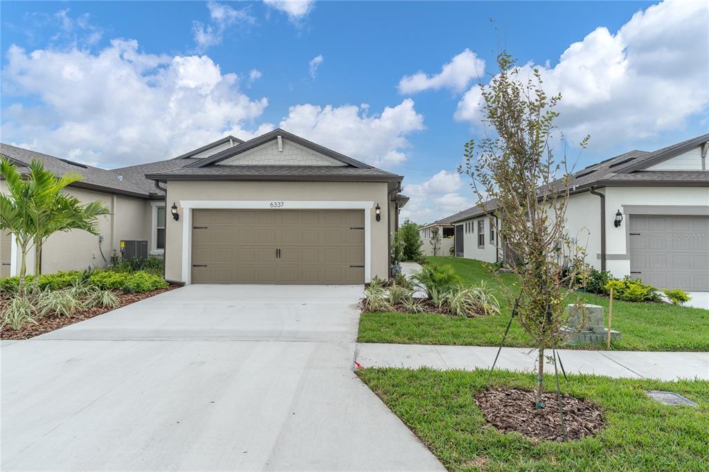 Property Photo: 6337 Cliveden Court FL 33572