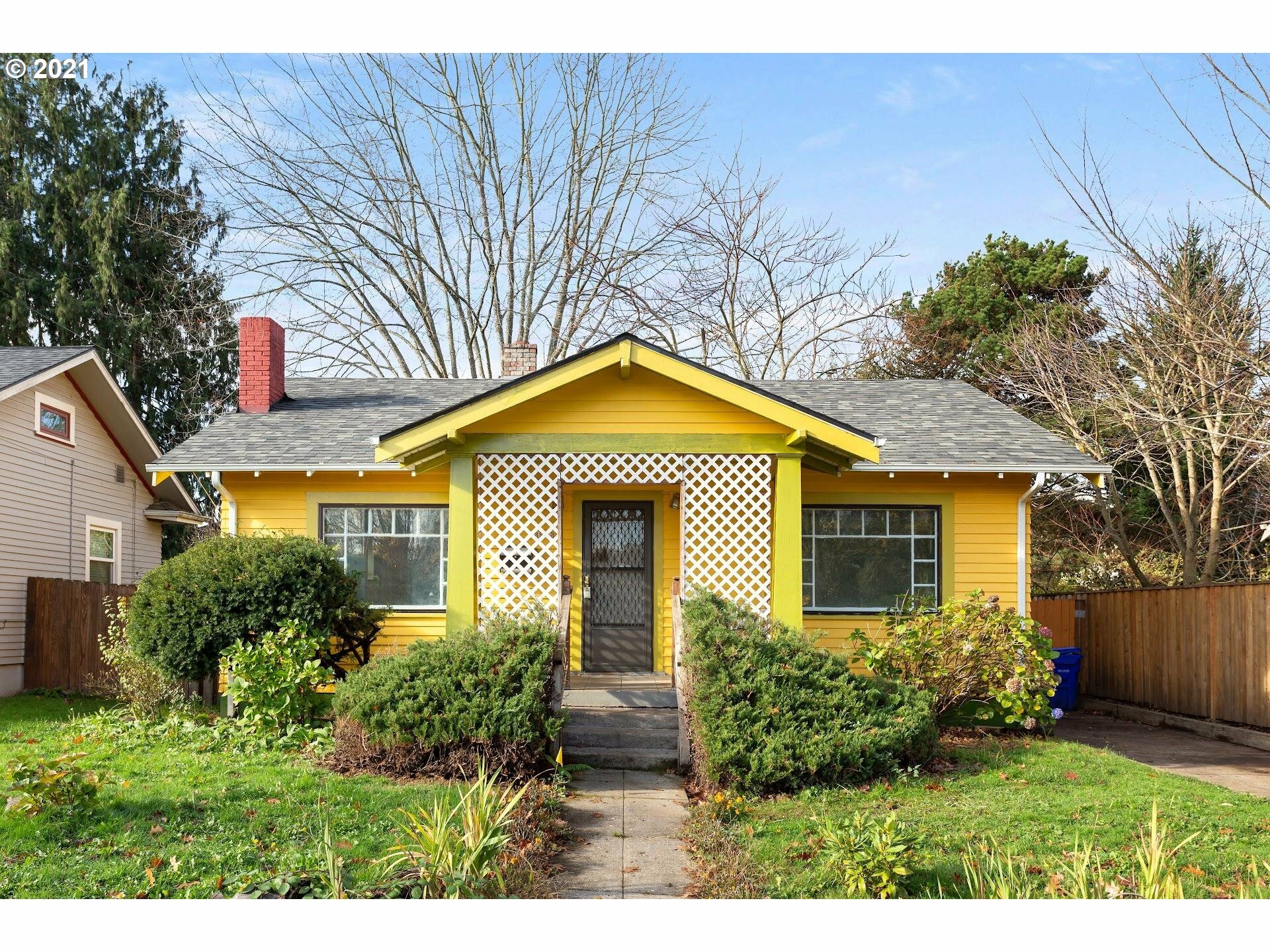 Property Photo: 3943 NE 17th Ave OR 97212