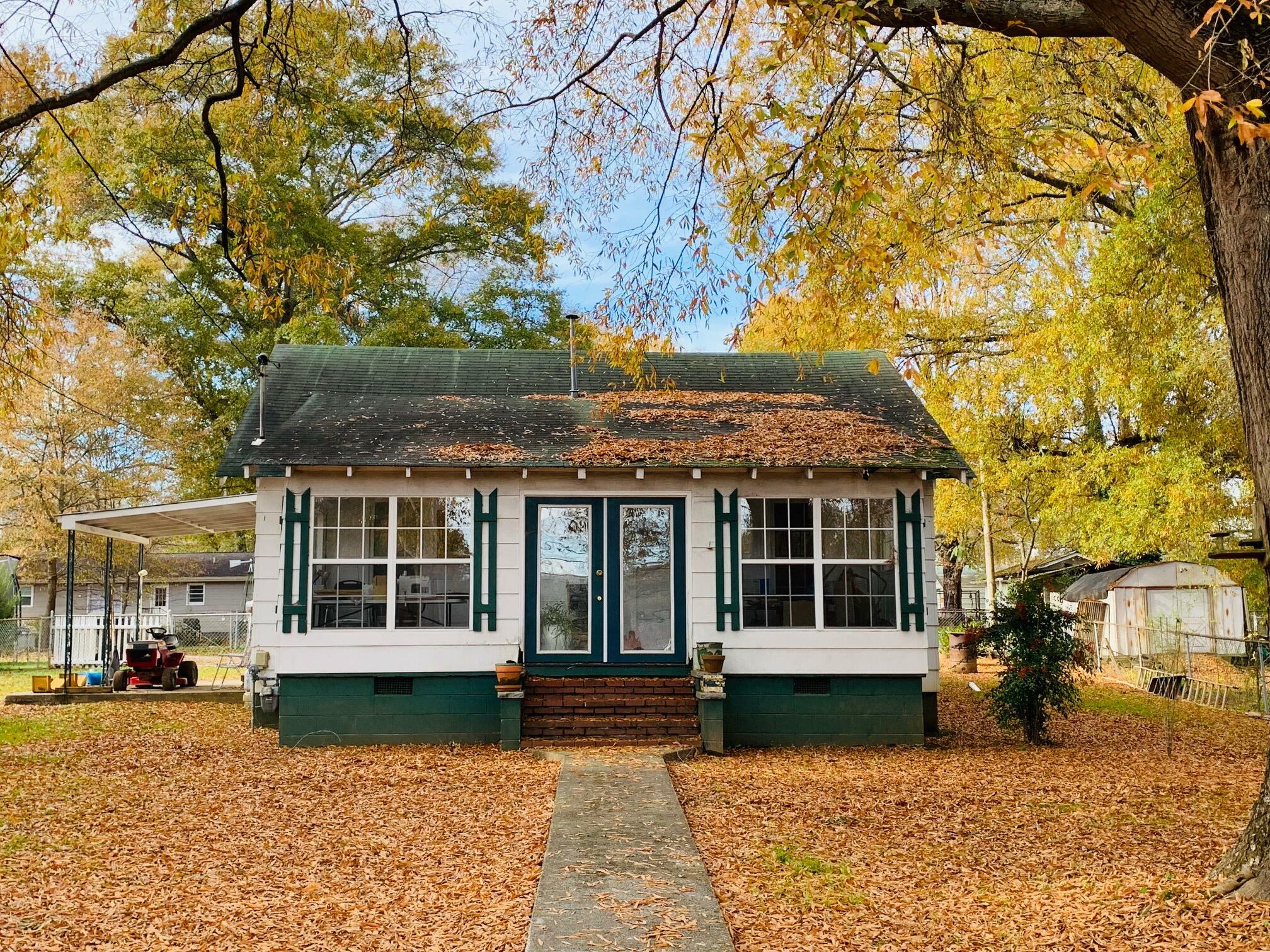 Property Photo: 910 S Chattanooga Street GA 30728