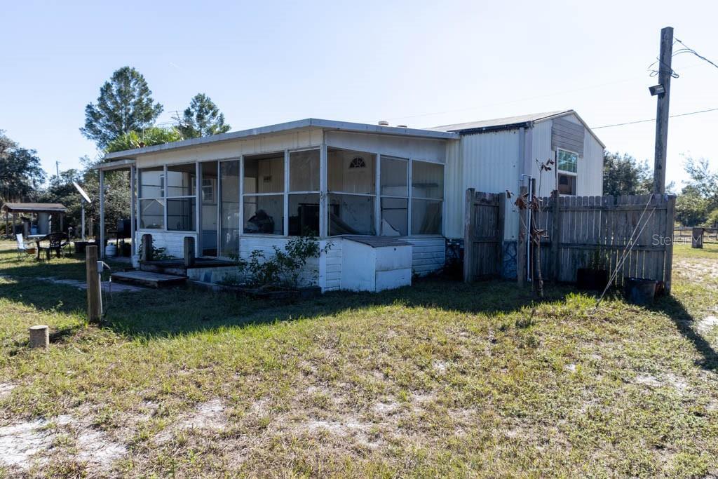 Property Photo:  5220 Straw Avenue  FL 33859 