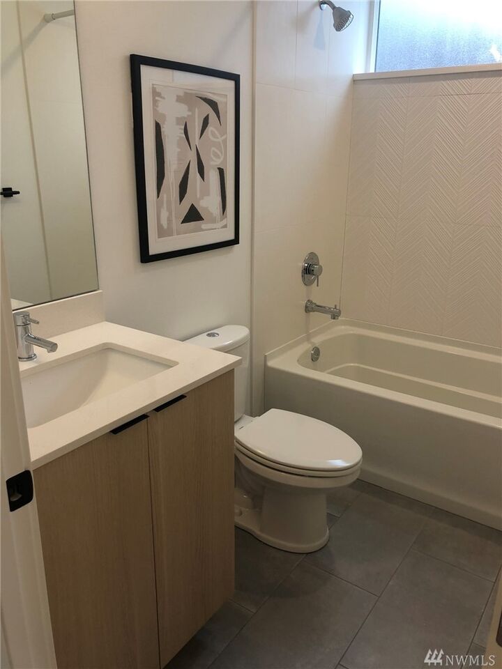 Property Photo: 620 N 41st St WA 98103