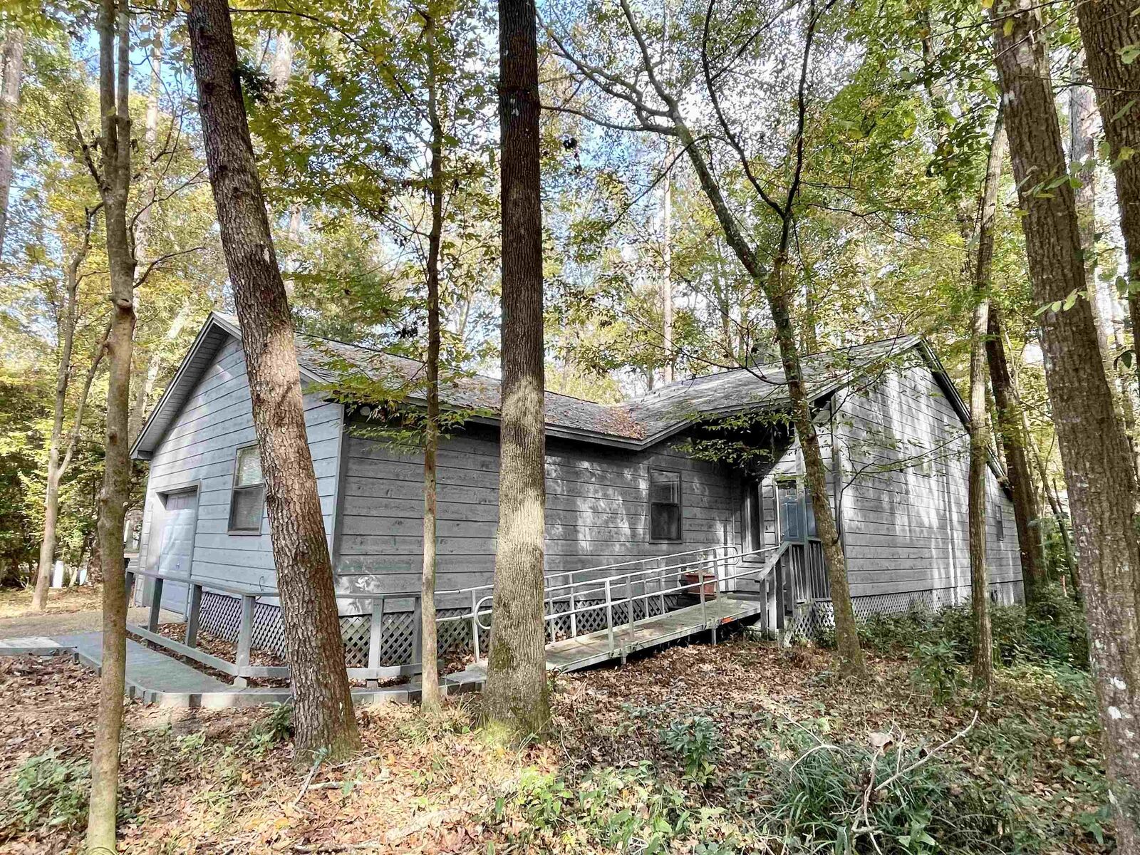 Property Photo:  1684 Silverwood Drive  FL 32301 