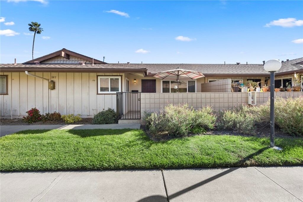 Property Photo:  1812 E Commonwealth Avenue 102  CA 92831 