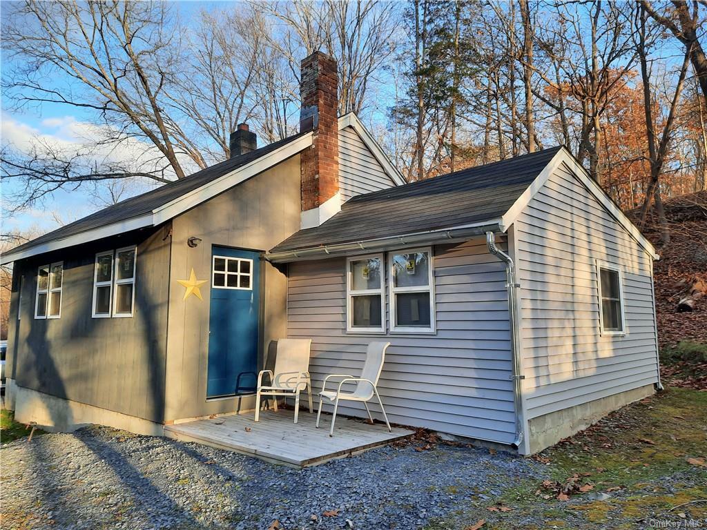 Property Photo:  9 Ramlow Road  NY 10918 