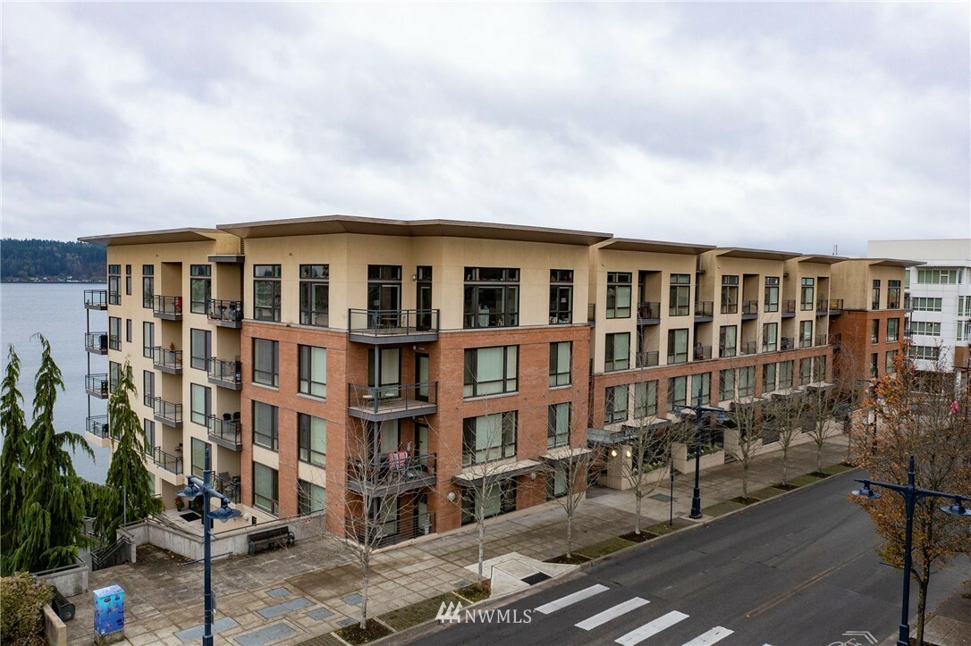 Property Photo: 400 Washington Avenue 117 WA 98337