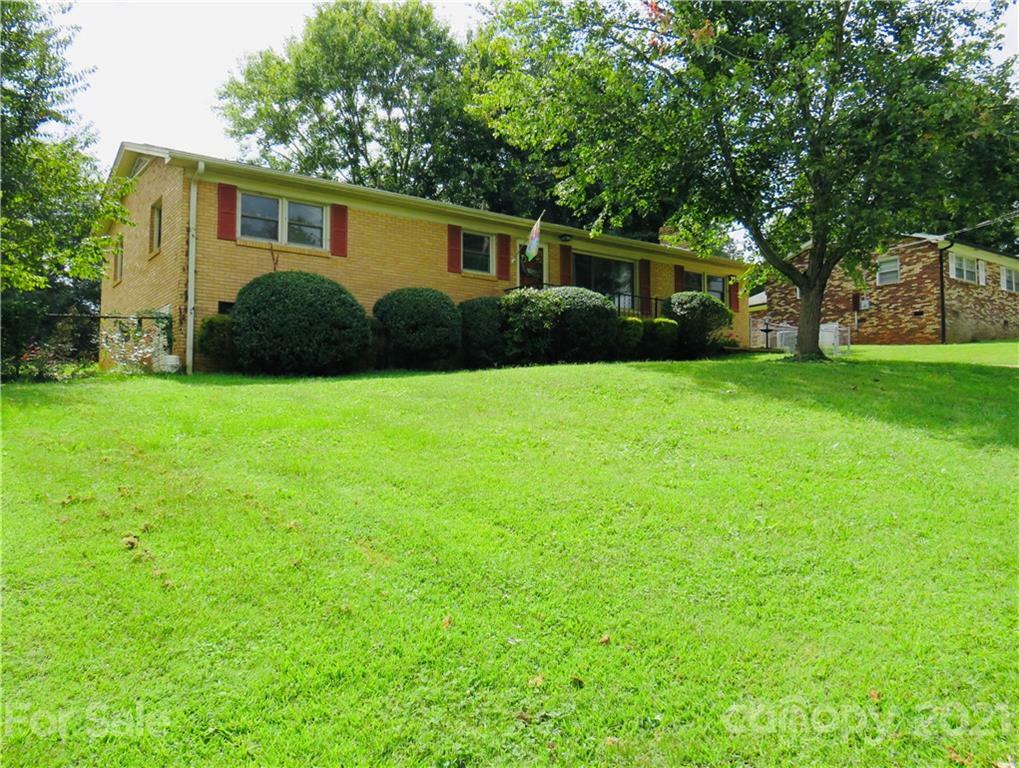 Property Photo:  2419 Lewiston Drive  NC 28054 