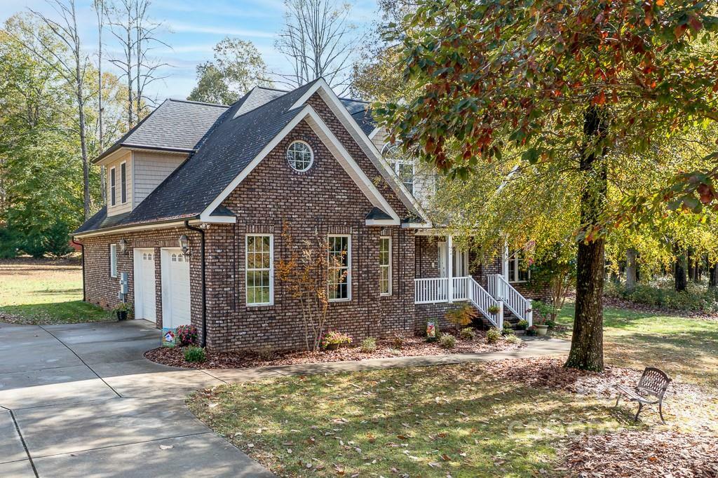 Property Photo:  211 Carters Farm Drive  NC 28625 