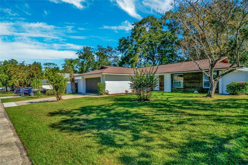 Property Photo:  1508 Sparrow Street  FL 32750 