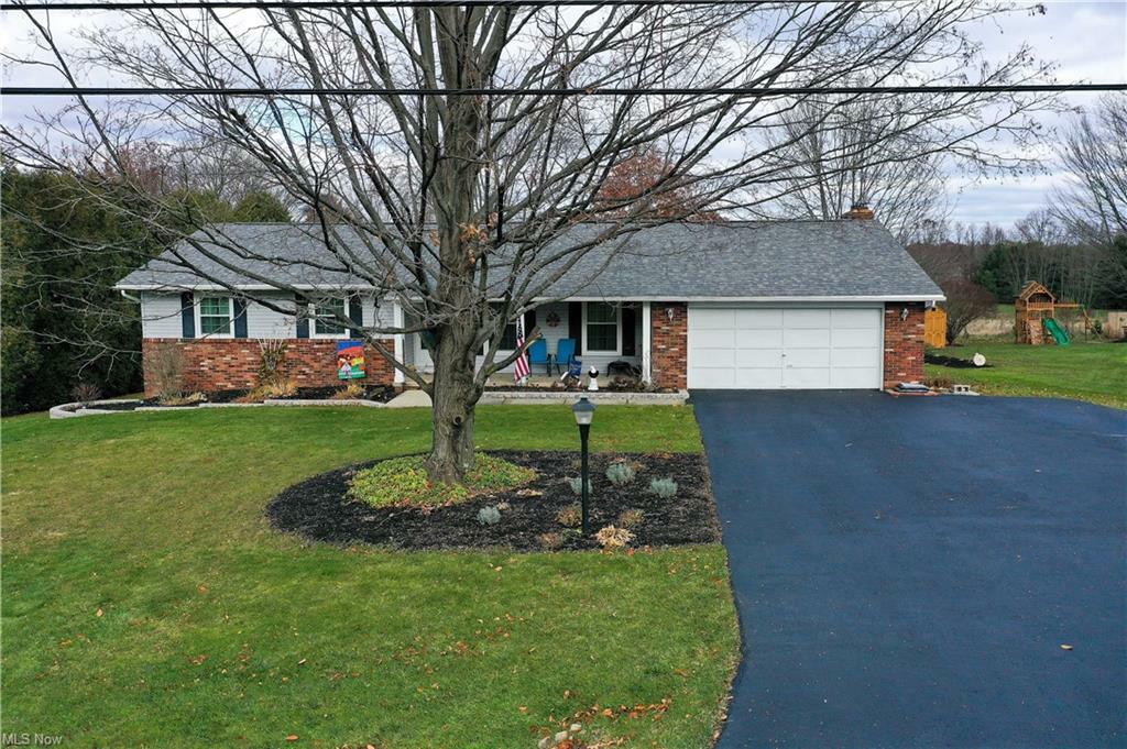Property Photo: 3081 Bird Drive OH 44266