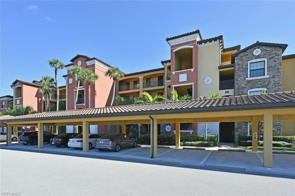 Property Photo: 9566 Trevi Ct 4924 FL 34113