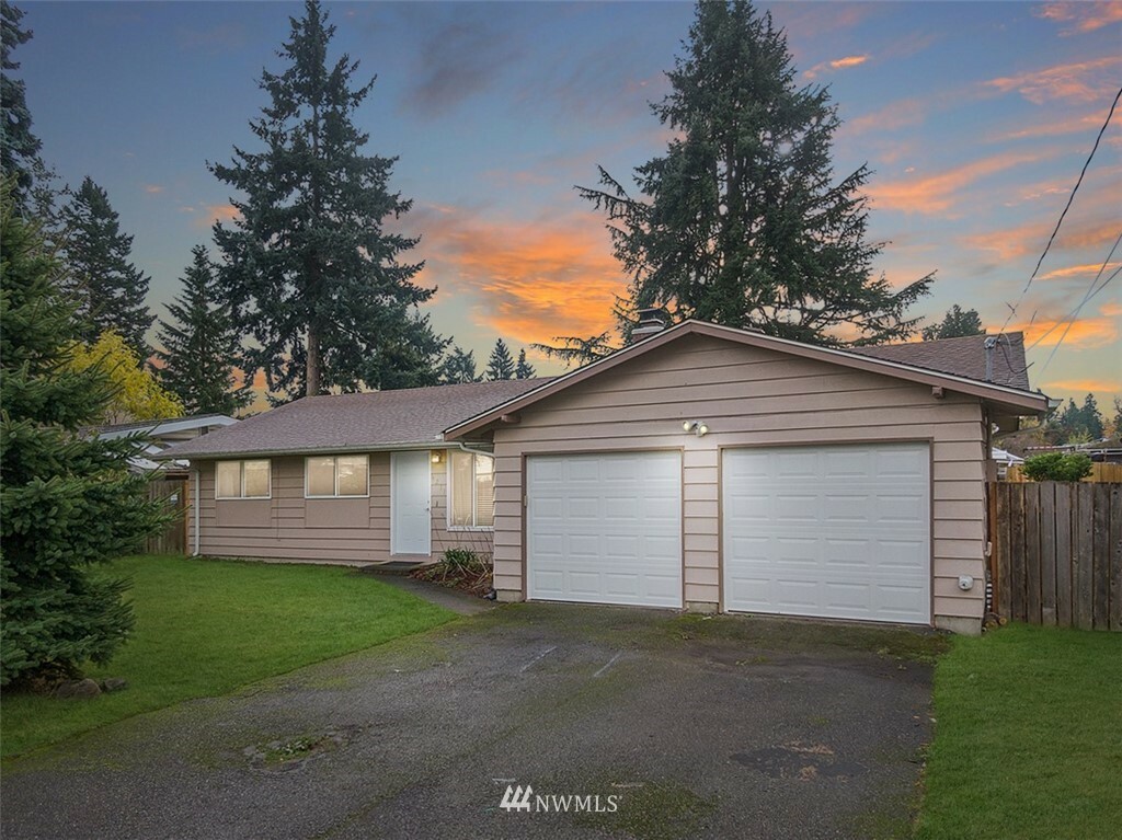 Property Photo:  4211 S 290th Street  WA 98001 