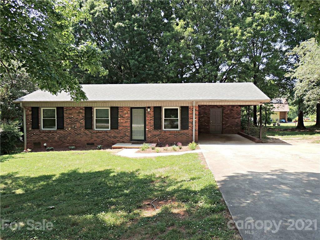 Property Photo:  1835 Young Drive  NC 28613 