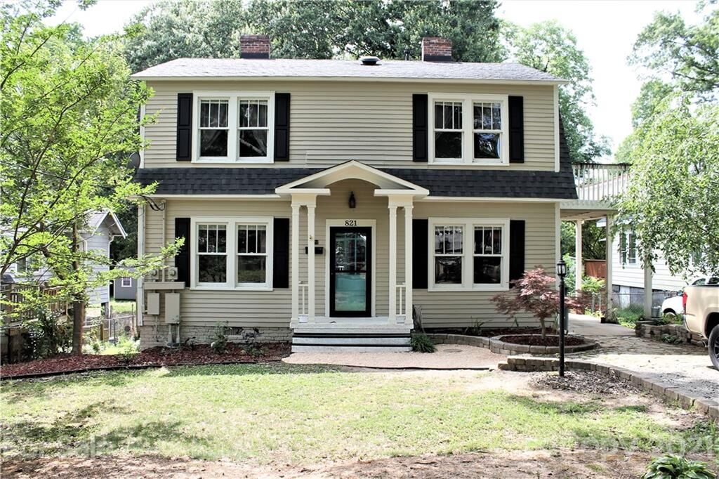 Property Photo: 821 Chester Street S NC 28052