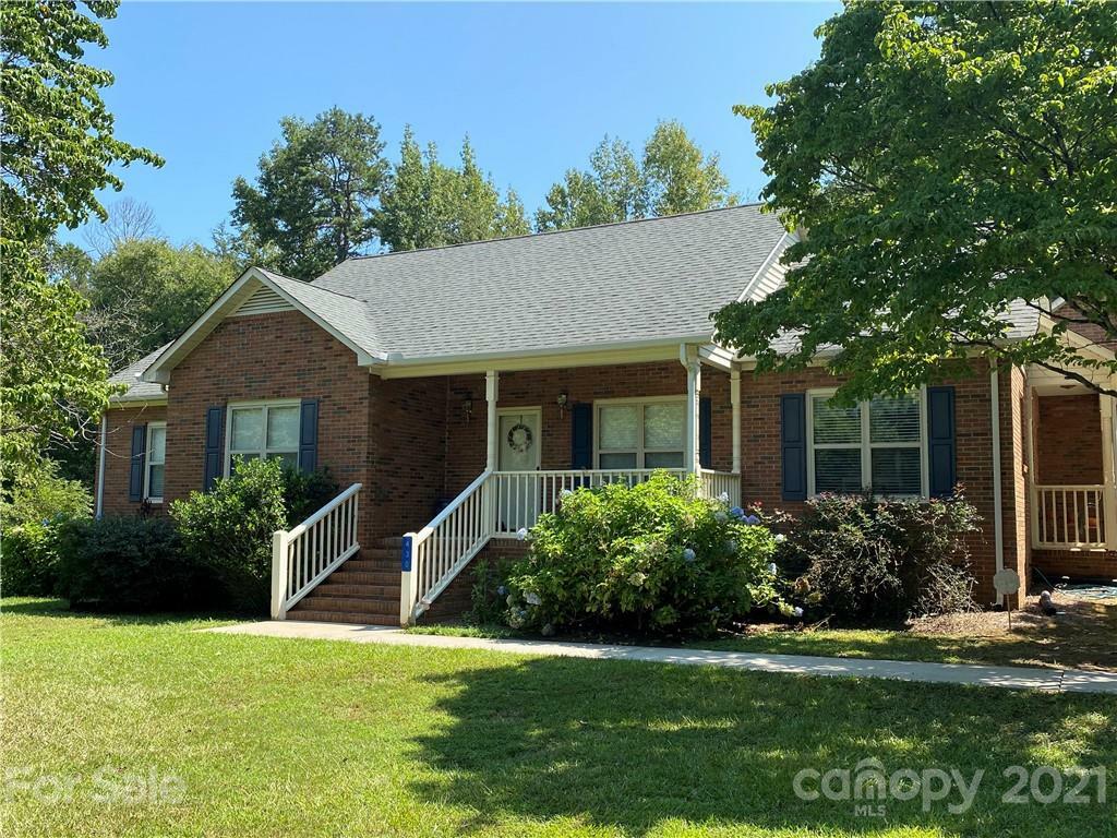 Property Photo:  430 Three Oaks Lane  SC 29720 