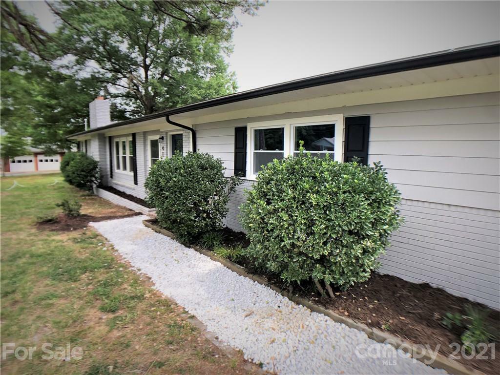 Property Photo:  41 Fleetwood Drive  NC 28027 