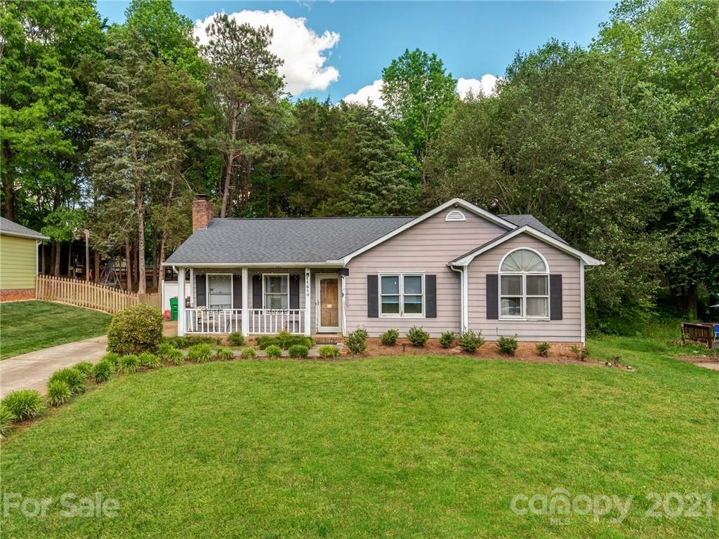 Property Photo:  11614 Norkett Drive  NC 28215 