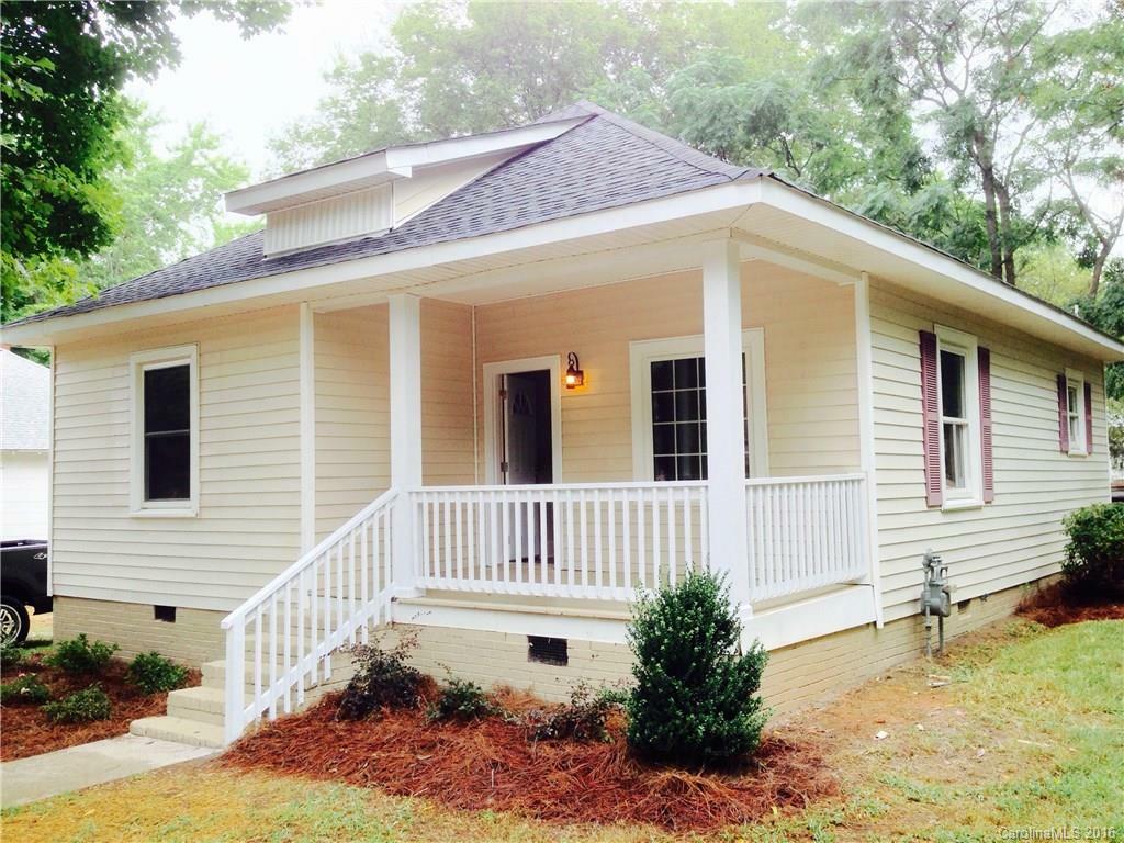 Property Photo:  420 James Street  NC 28134 