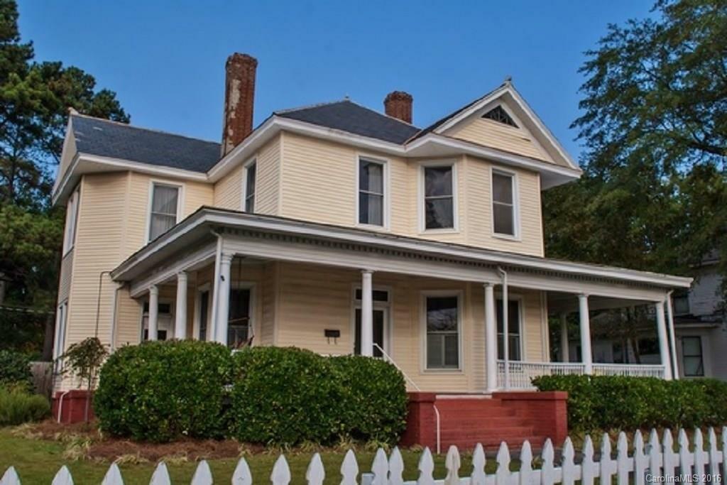 Property Photo:  403 E White Street  SC 29730 