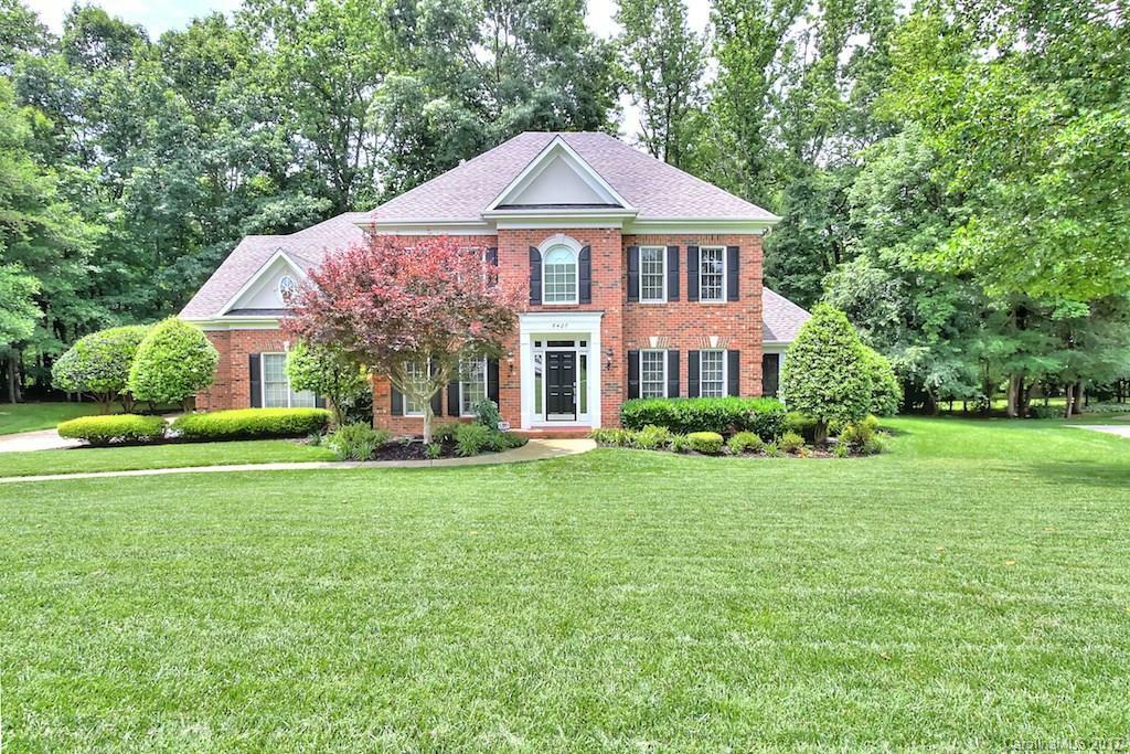 Property Photo:  6427 Robin Hollow Drive  NC 28227 