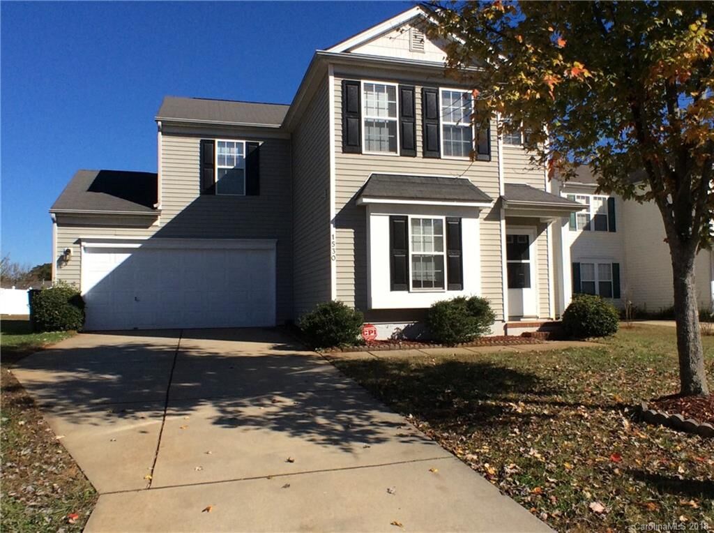 Property Photo: 1530 Hollow Maple Drive NC 28216