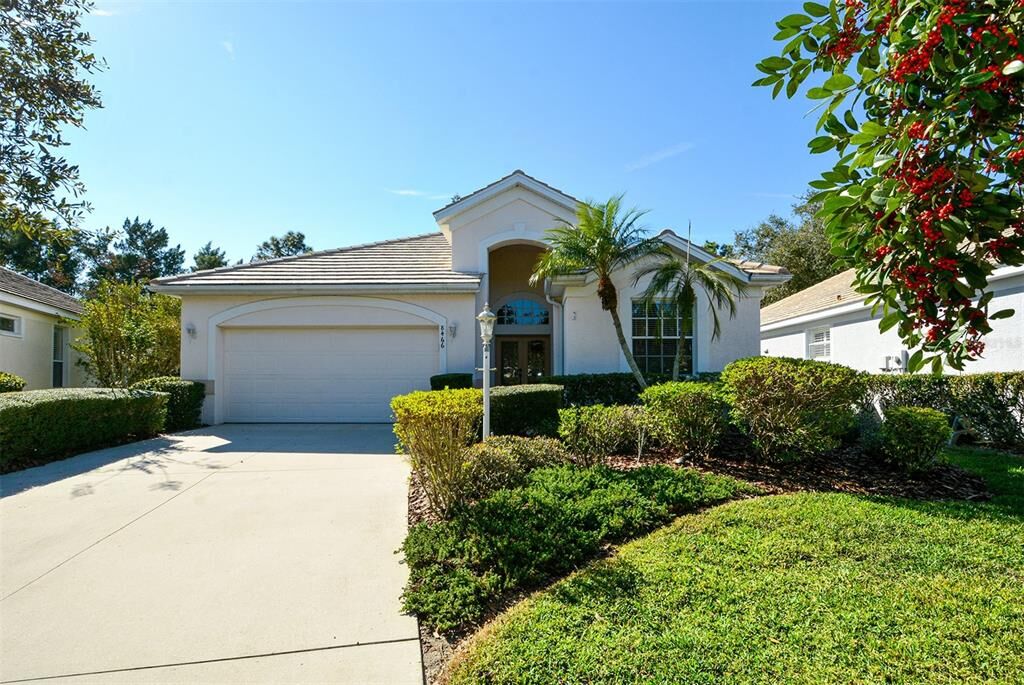 Property Photo:  8466 Idlewood Court  FL 34202 