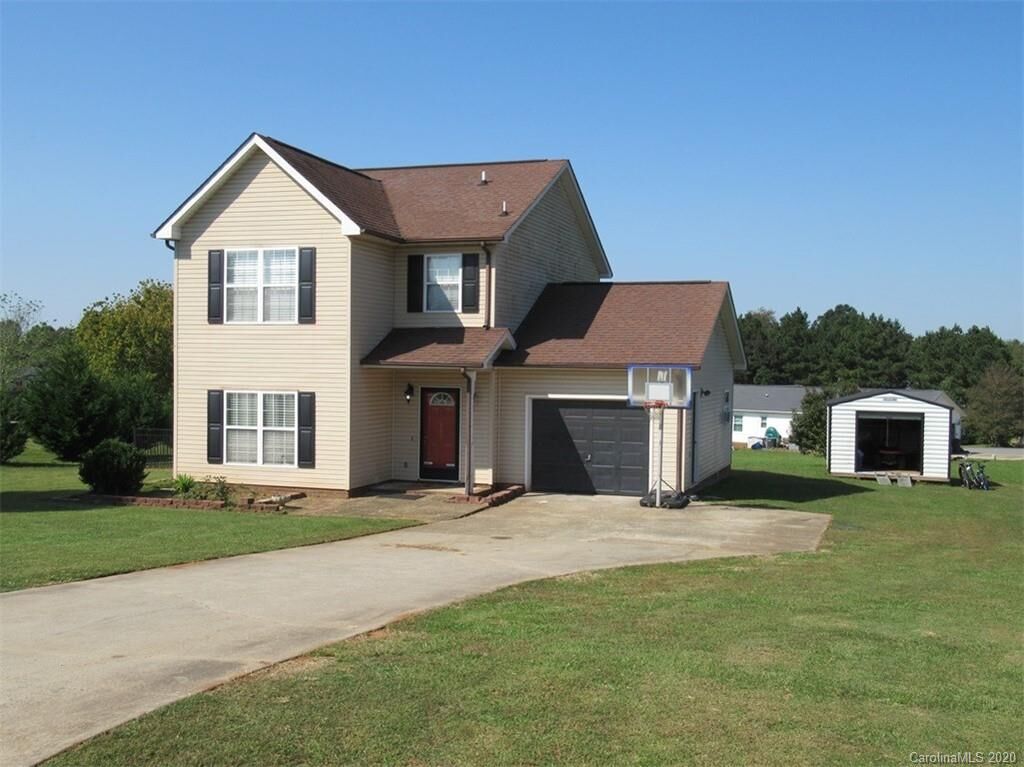 Property Photo: 880 Crystal Springs Drive NC 28092