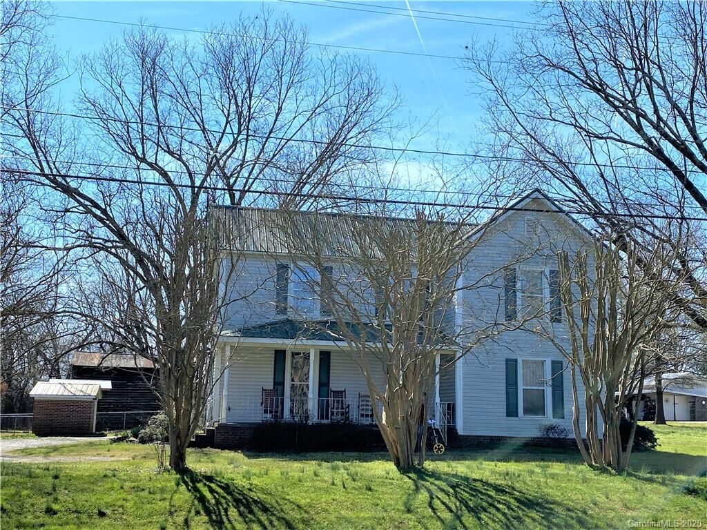 Property Photo:  8711 Mooresville Road  NC 28147 
