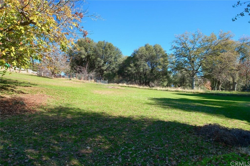 Property Photo:  39047 Rose Bush Way  CA 93644 