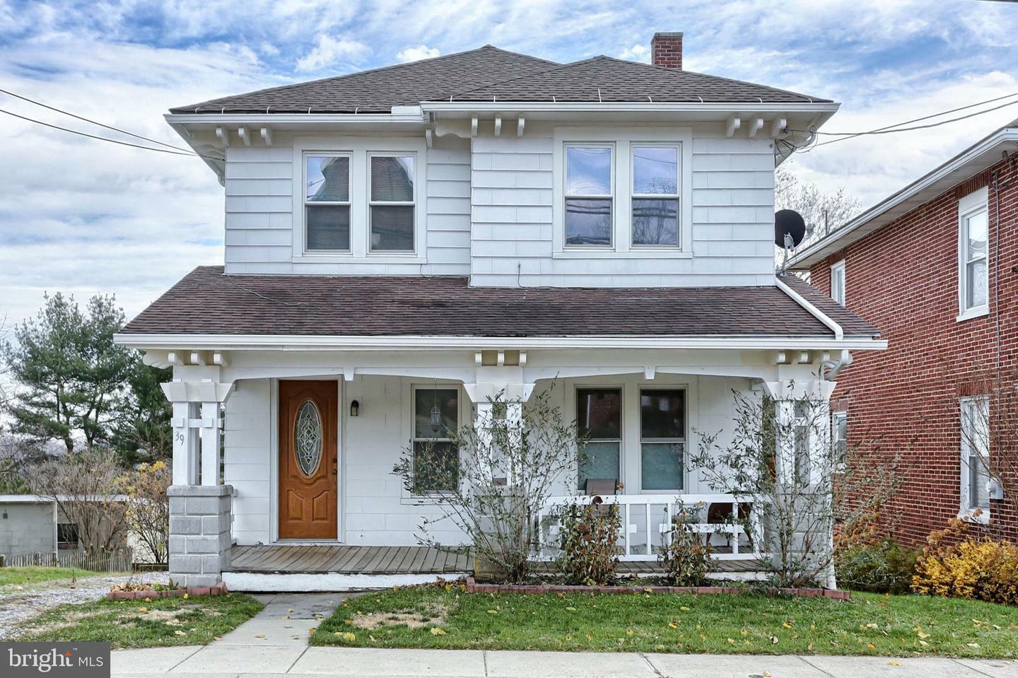 Property Photo: 39 S Main Street PA 17342