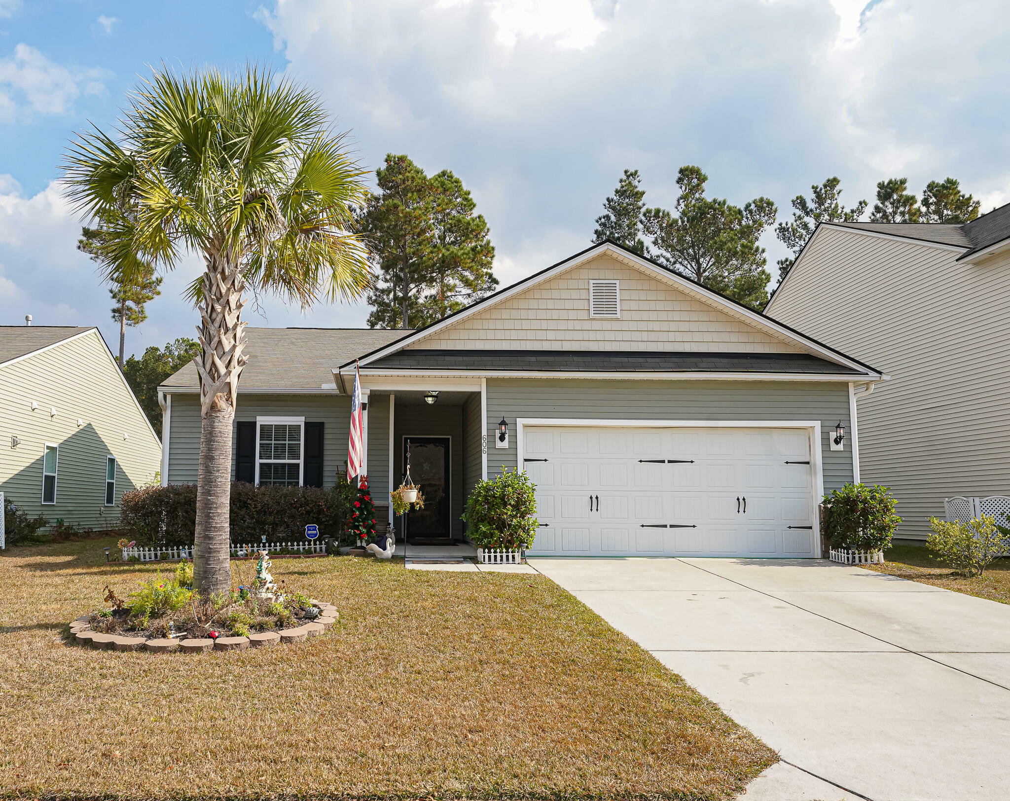 Property Photo:  606 Bridgewater Court  SC 29486 