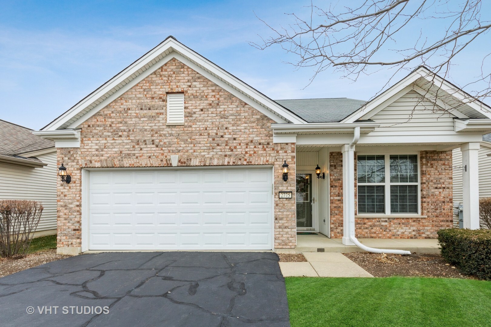 Property Photo: 2775 Cascade Falls Circle IL 60124