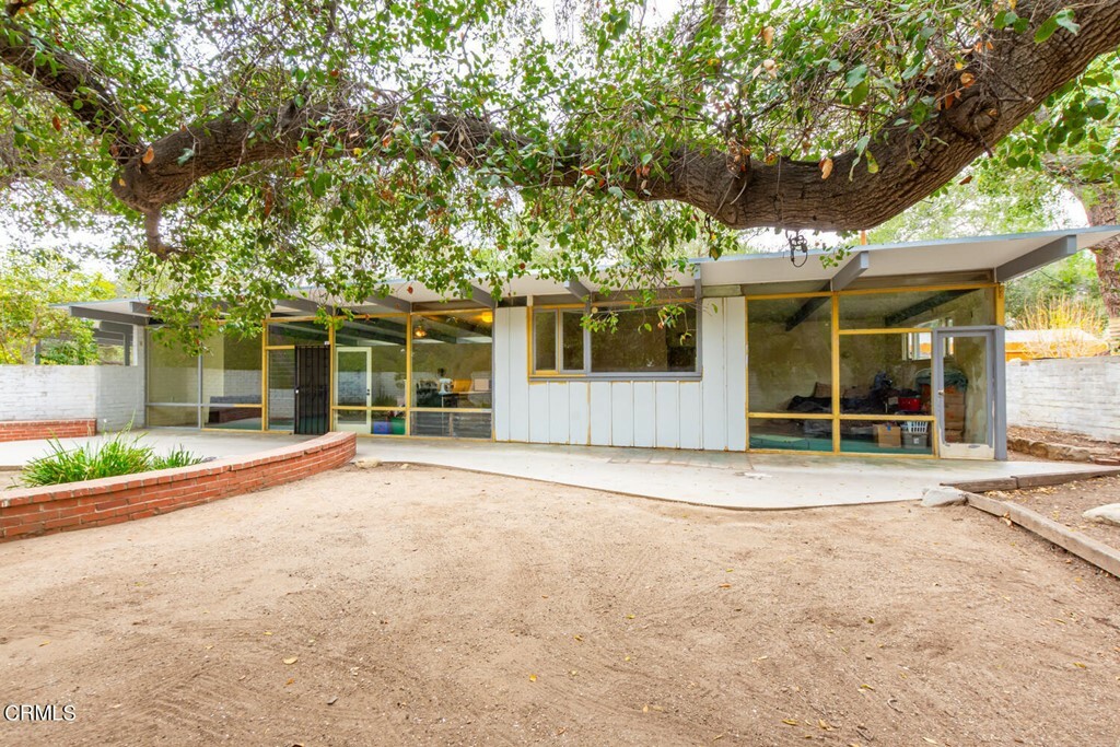 Property Photo:  1327 Fern Oaks Drive  CA 93060 