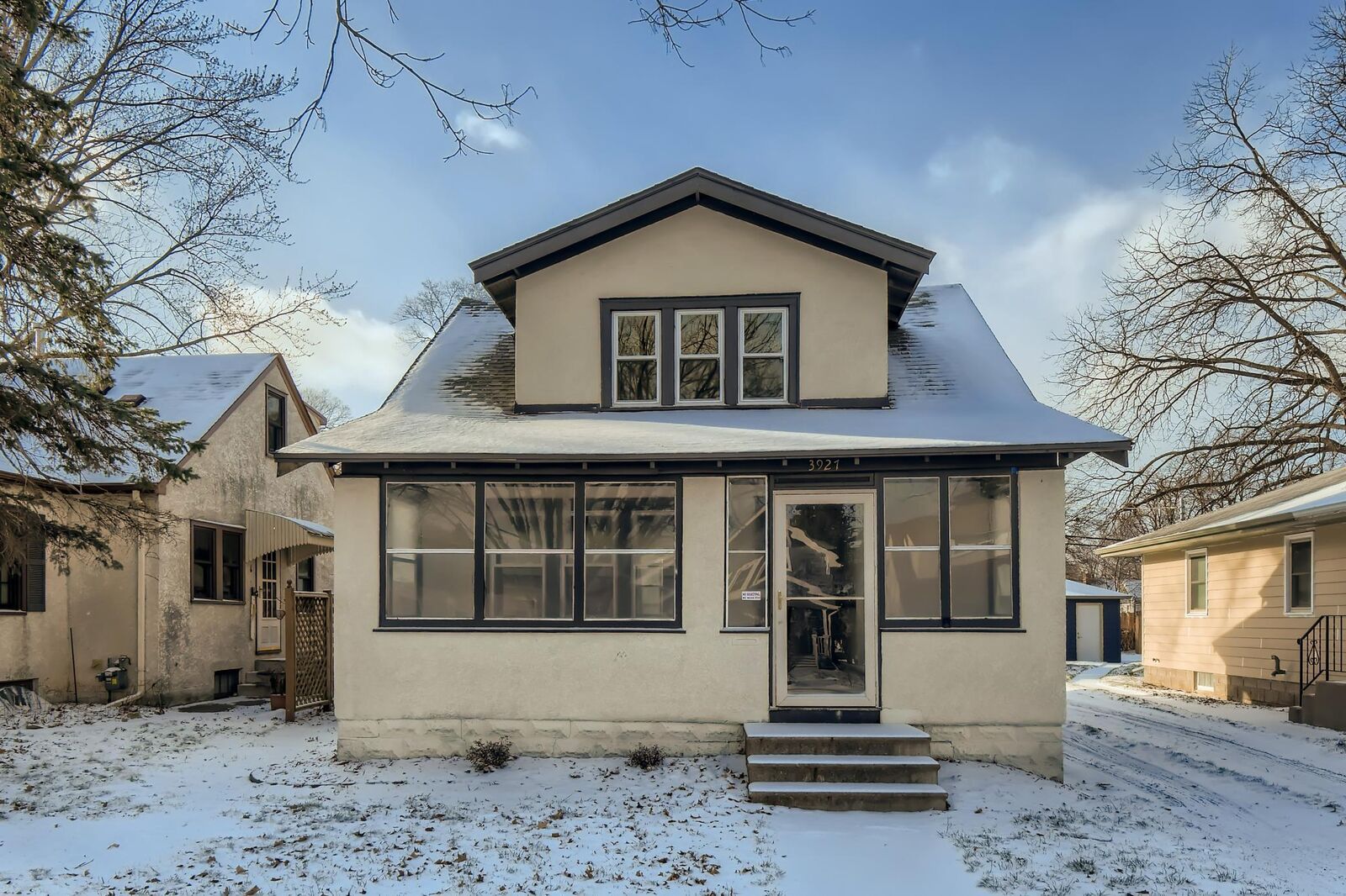 Property Photo:  3927 Quail Avenue N  MN 55422 