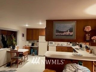 Property Photo: 507 State Street WA 98257
