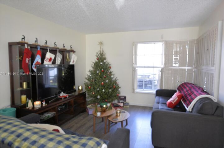 Property Photo: 9696 SW 147th Ct 9696 FL 33196