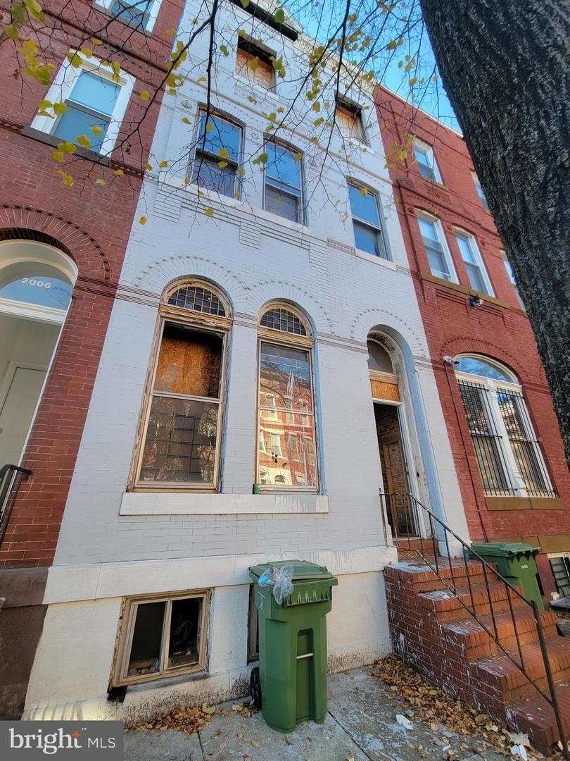 Property Photo:  2008 McCulloh Street  MD 21217 