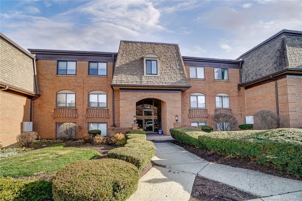 Property Photo:  1602 Thunderbird Lane 54  OH 45449 