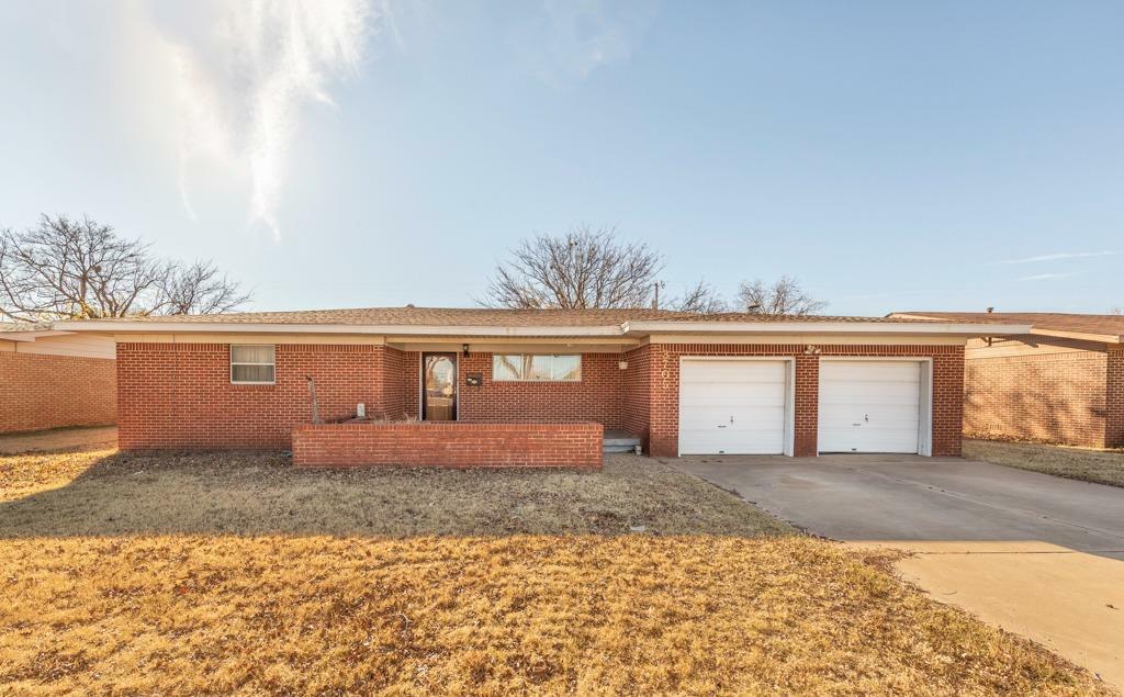 3705 36th Street  Lubbock TX 79413 photo