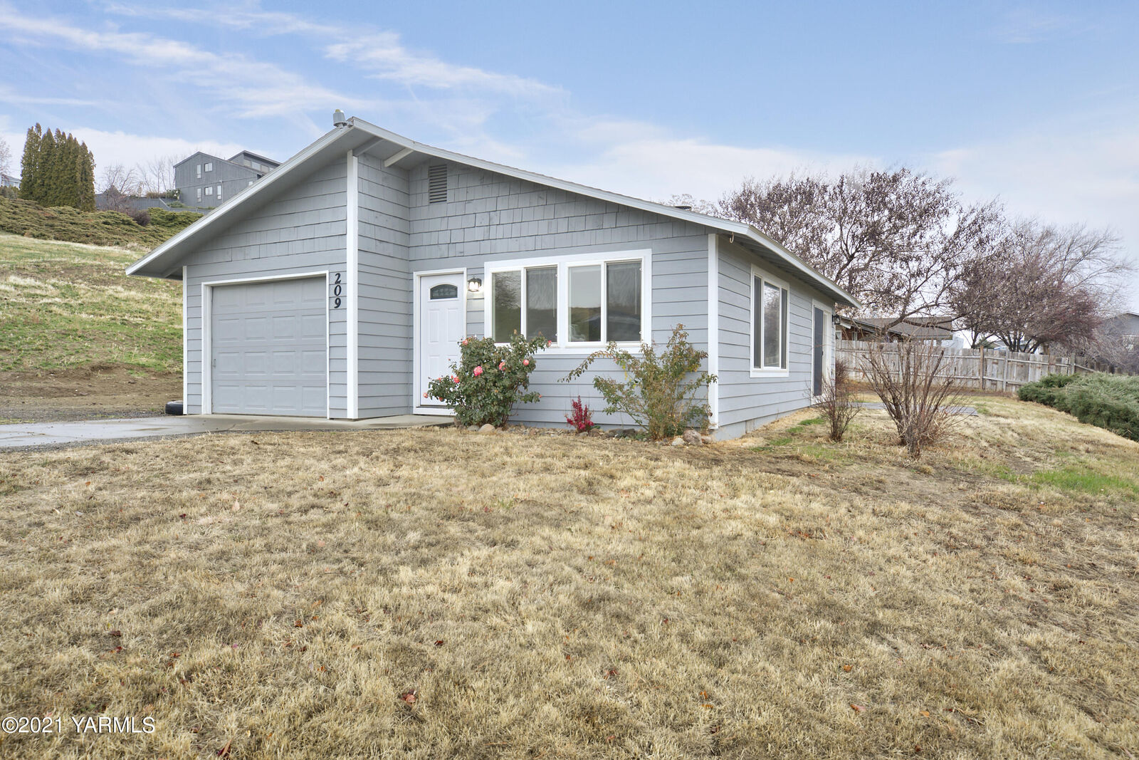 Property Photo:  209 N 81st Ave  WA 98908 