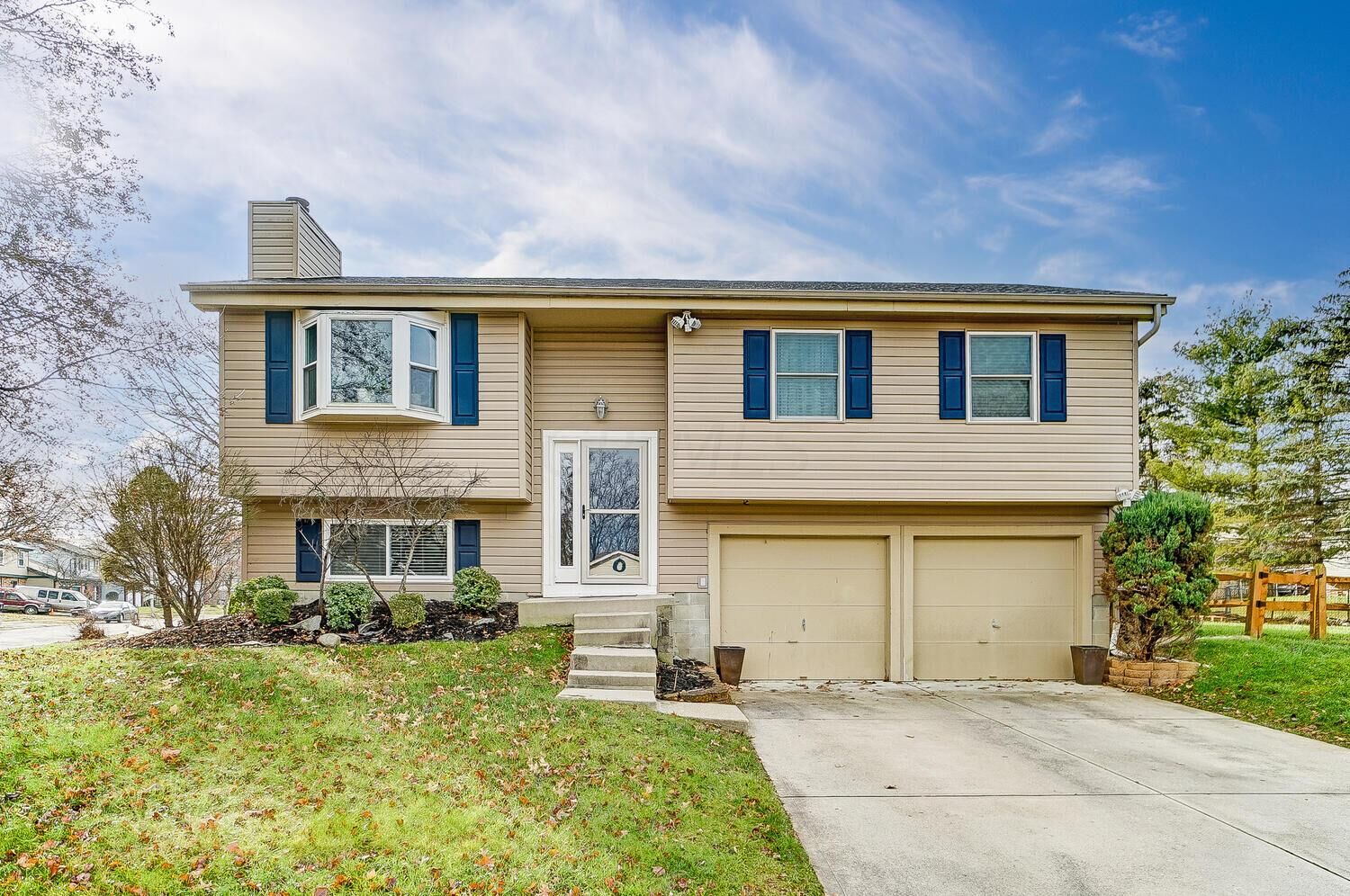 Property Photo:  971 Ridenour Road  OH 43230 