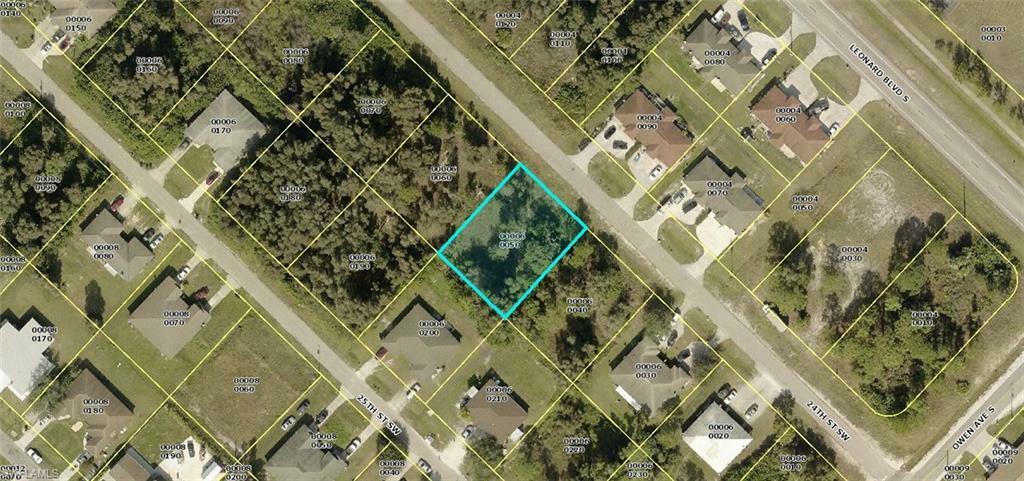 Property Photo:  5121 / 5123 24th Street SW  FL 33973 