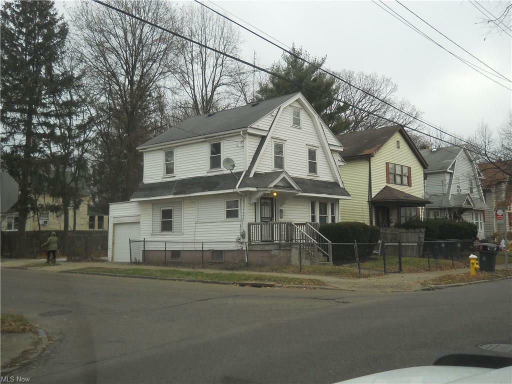 Property Photo: 979 Delia Avenue OH 44320