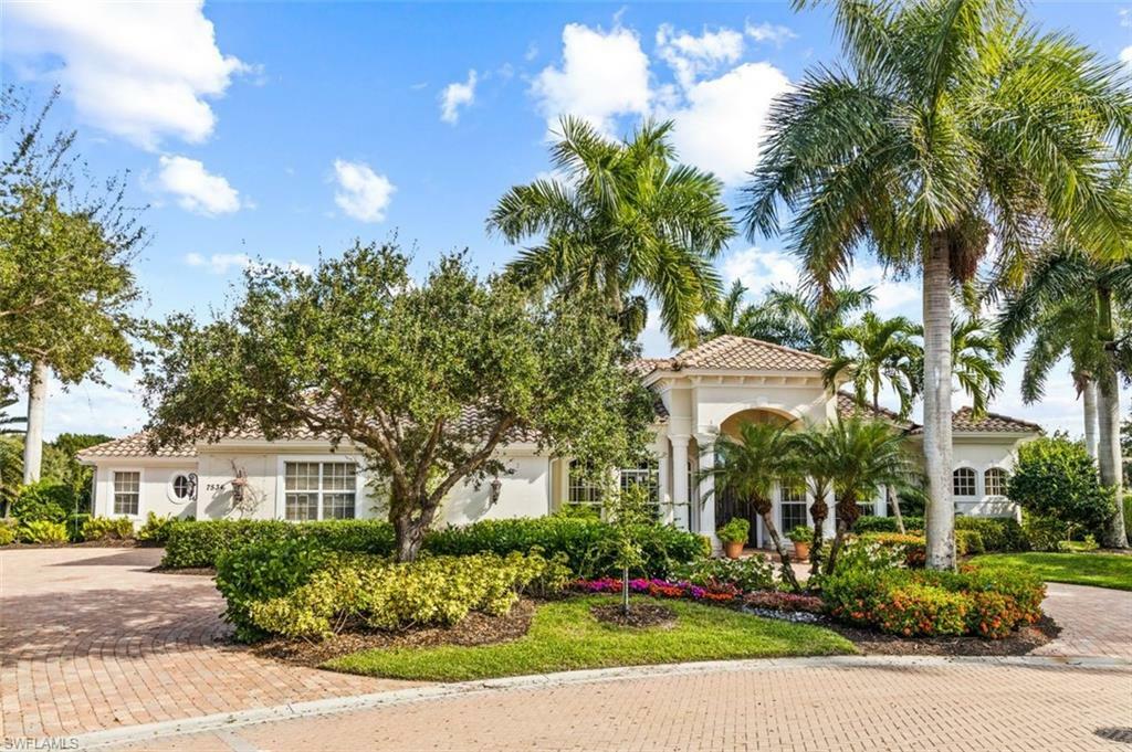 Property Photo: 7534 Hogan Ct FL 34113