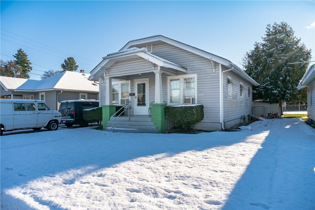 Property Photo:  1107 Washington Street  WA 98801 