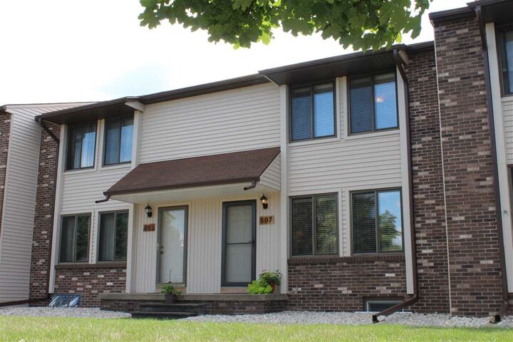 807 Hayner  Petoskey MI 49770 photo