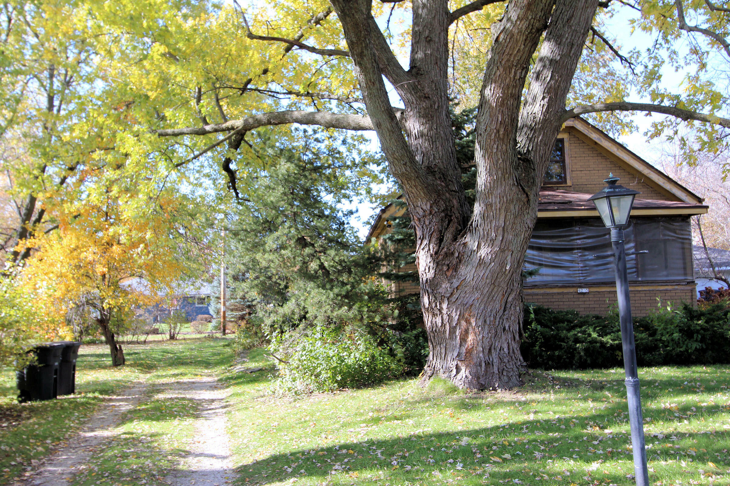 Property Photo:  4235 S 92nd St  WI 53228 