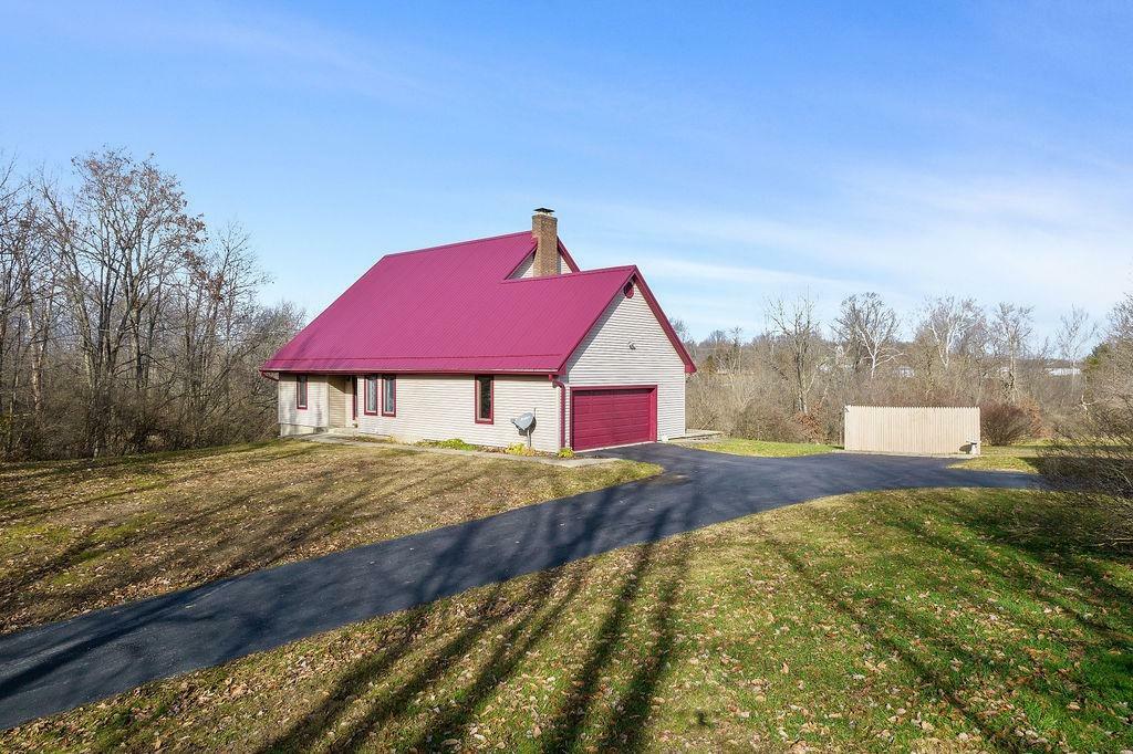 Property Photo:  1731 Old State Rd  OH 45176 