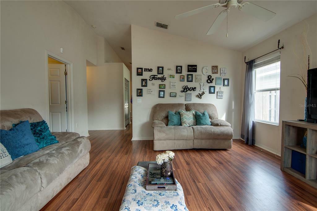 Property Photo:  2216 NW 52nd Place  FL 32605 